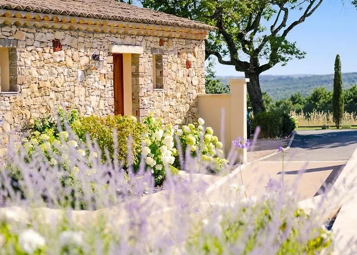 Hotel La Bastide Saint Georges & 4*