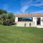 호텔 La Bastide Saint Georges & 4*