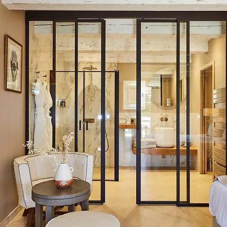 Hotel La Bastide Saint Georges & 4*