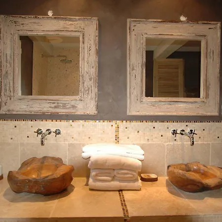 Ξενοδοχείο La Bastide Saint Georges & 4*