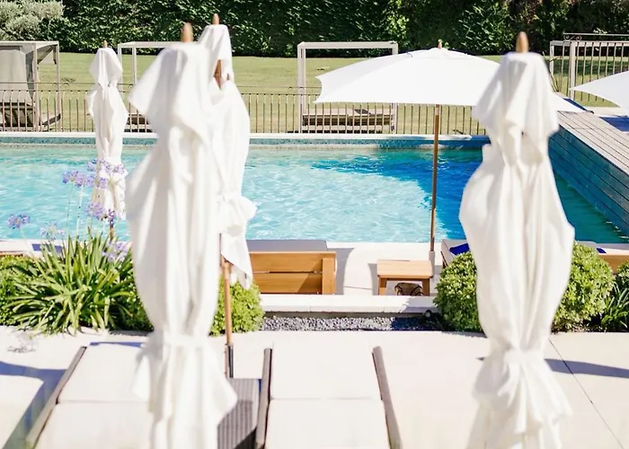 Hotel La Bastide Saint Georges & 4*